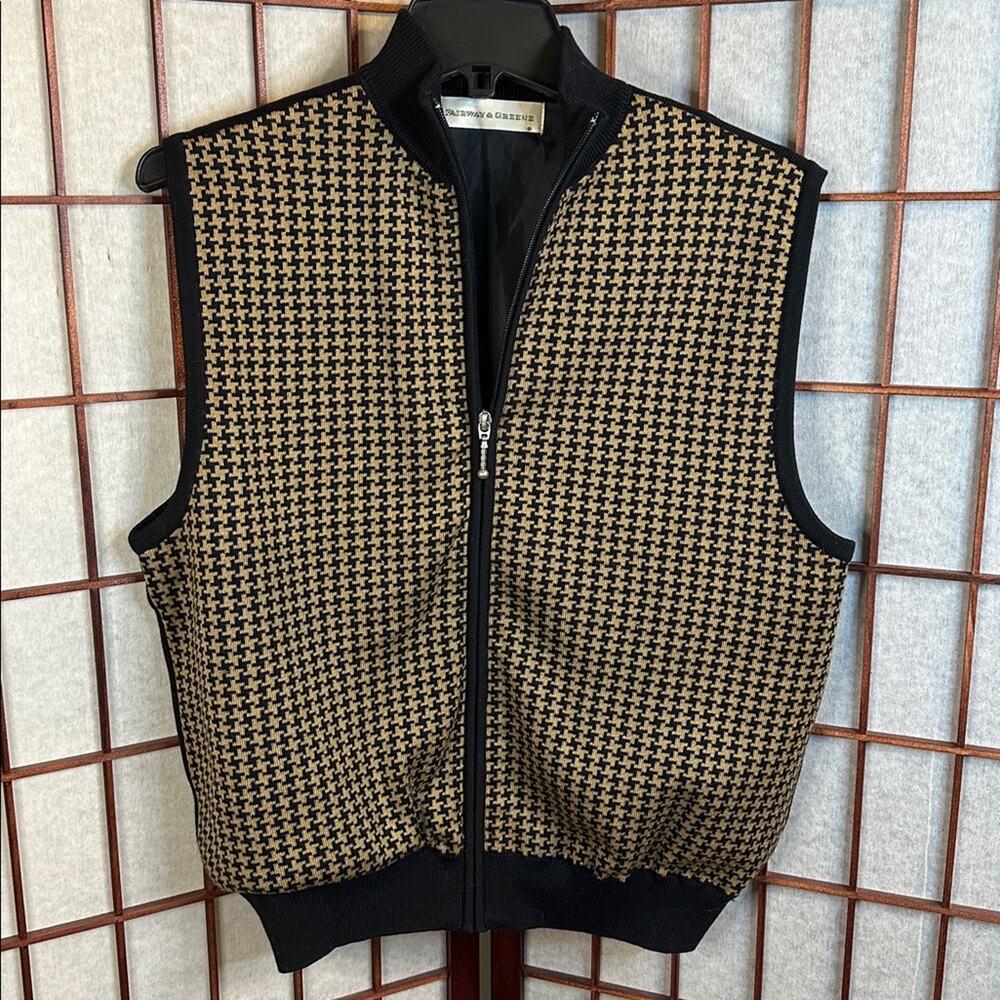 Fairway & Greene Black and Tan Houndstooth Vest men’s small